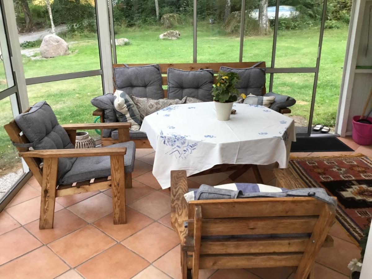 Almagarden Lantlig Miljoe Villa Svängsta Exterior foto