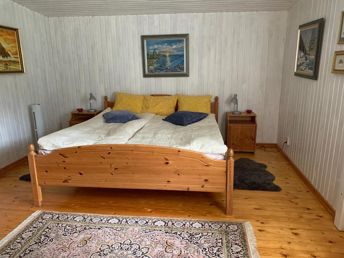 Almagarden Lantlig Miljoe Villa Svängsta Exterior foto